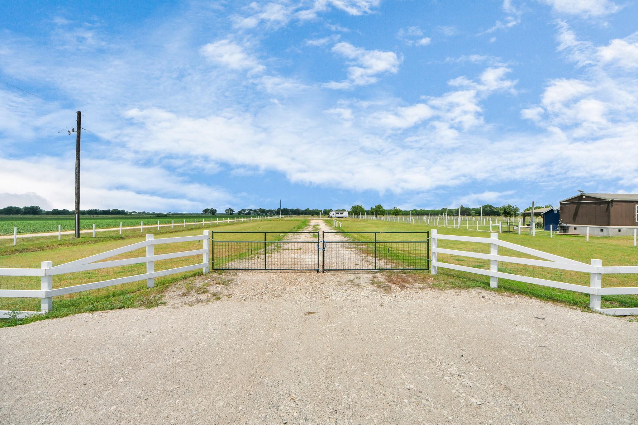 Property Photo: 801 Williams Road TX 77435