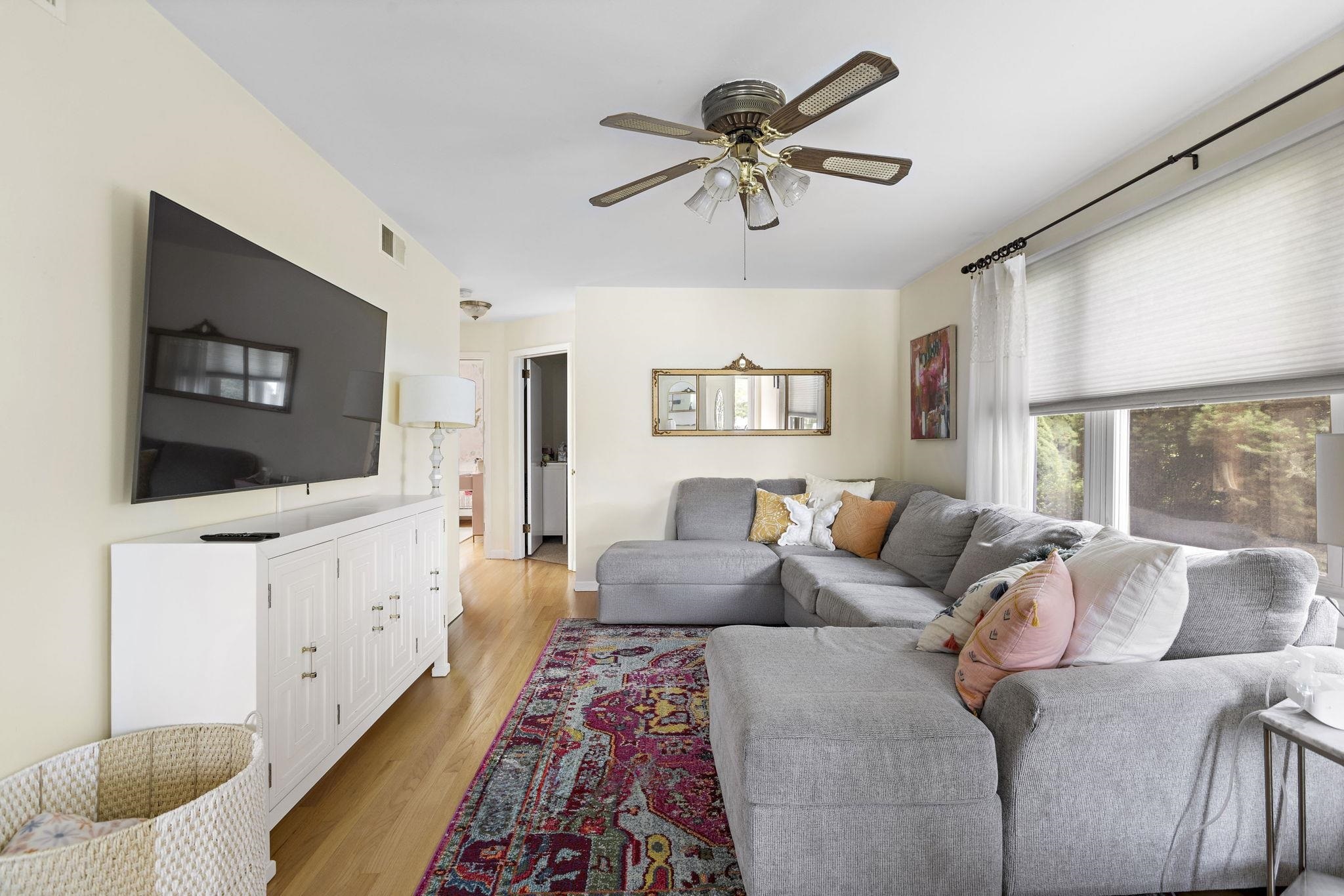 Property Photo:  6 Gail Pl  NJ 07094 
