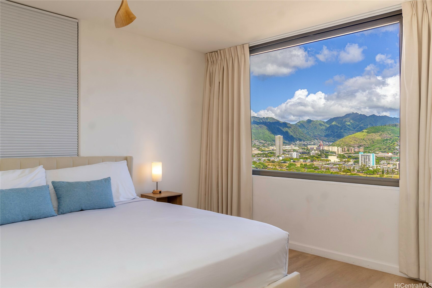 Property Photo:  201 Ohua Avenue 2601-2  HI 96815 