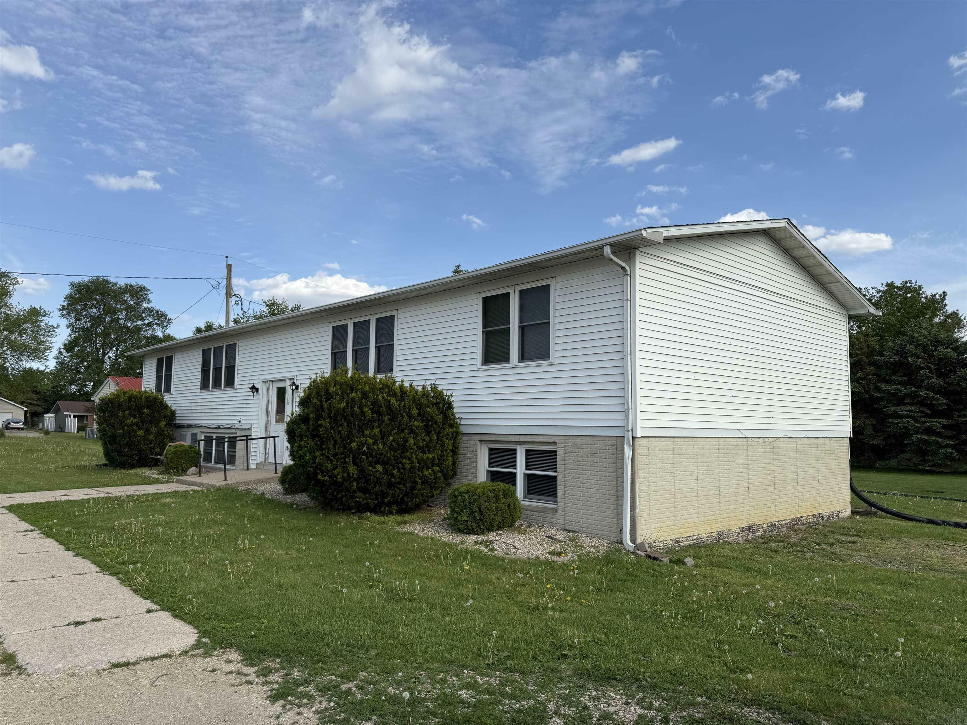 Property Photo: 915 3rd Street IA 50602