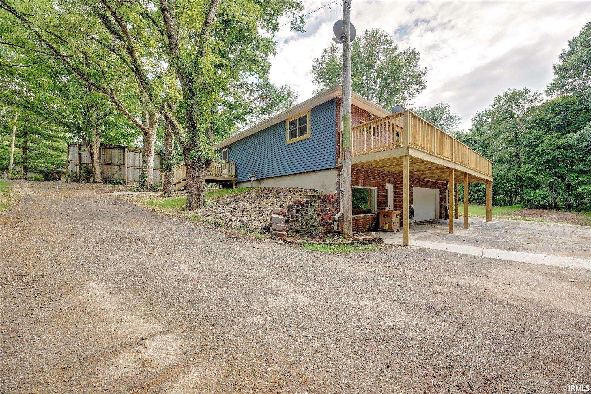 Property Photo: 4975 E SR 46 IN 47401