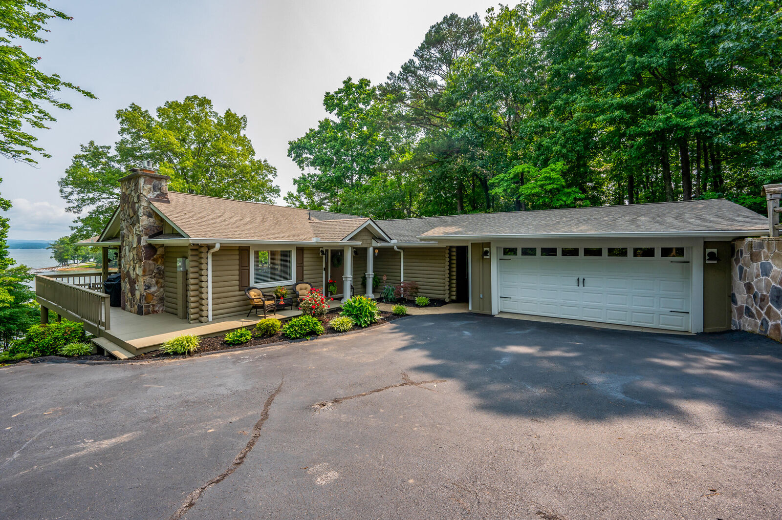 Property Photo: 660 Heather Brook Circle TN 37760