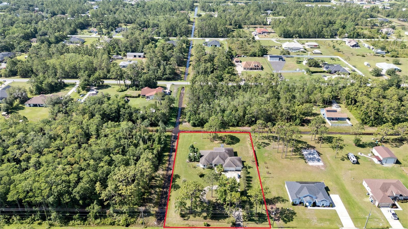 Property Photo: 19562 Majestic Street FL 32833