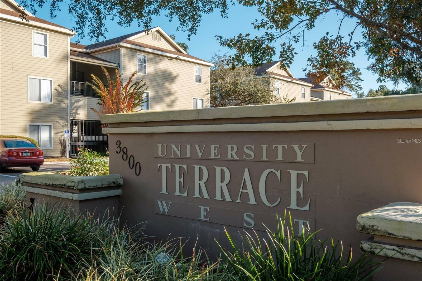 Property Photo:  3800 SW 20th Avenue 611  FL 32607 
