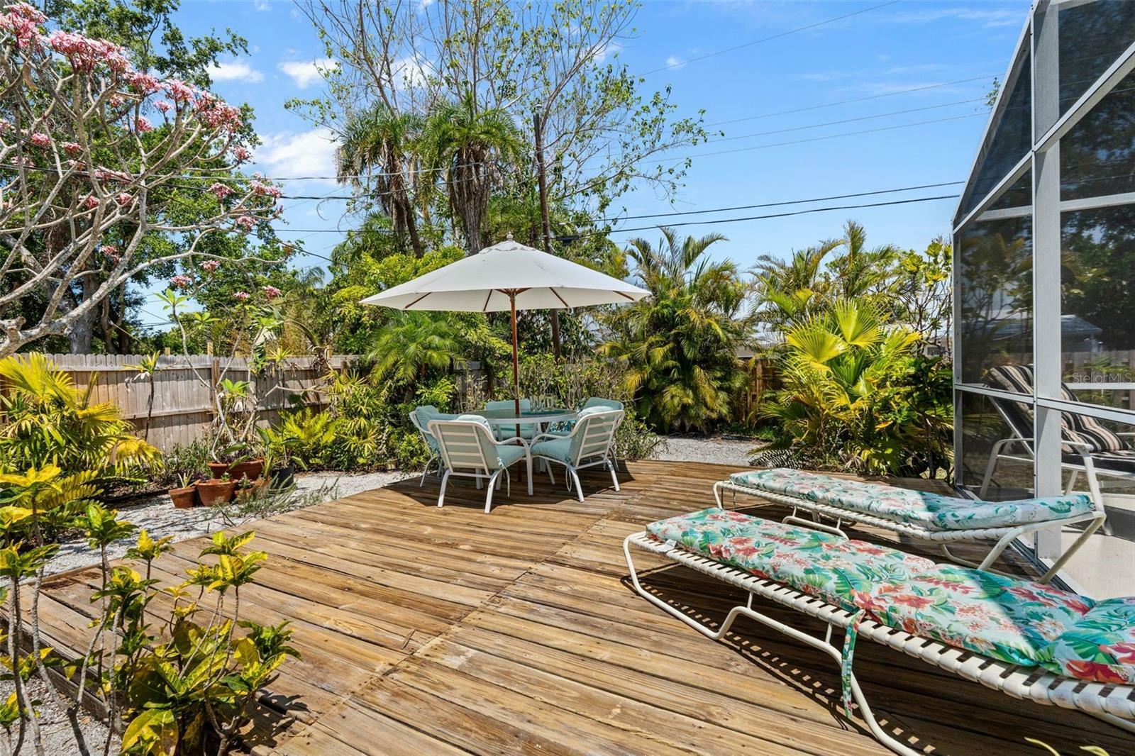 Property Photo: 139 Adair Avenue FL 34243