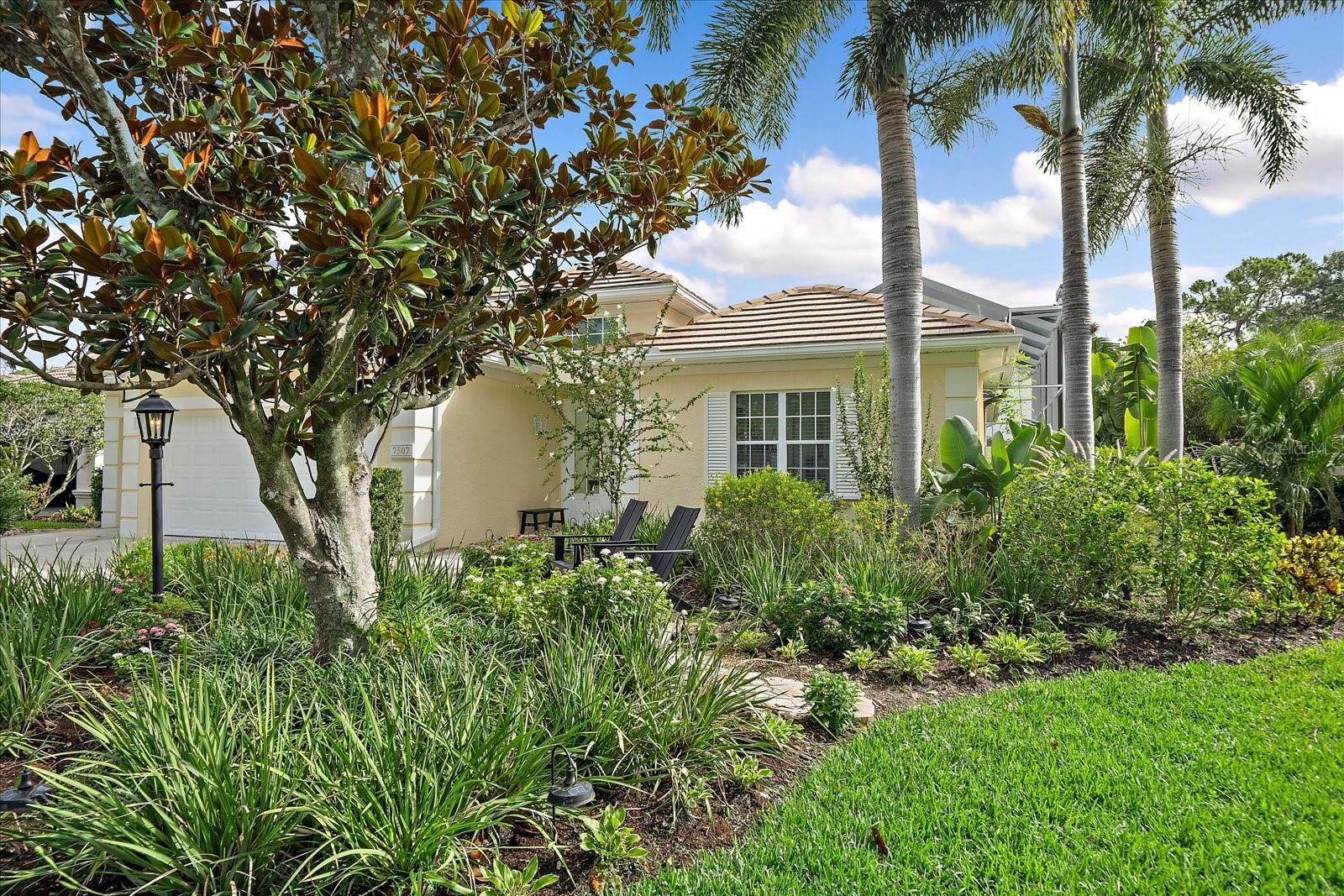 Property Photo: 7507 Ascot Court FL 34201