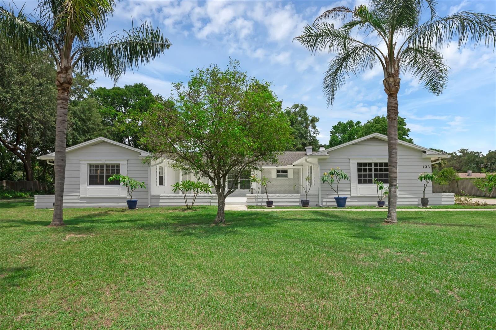 Property Photo:  103 Longhorn Road  FL 32792 