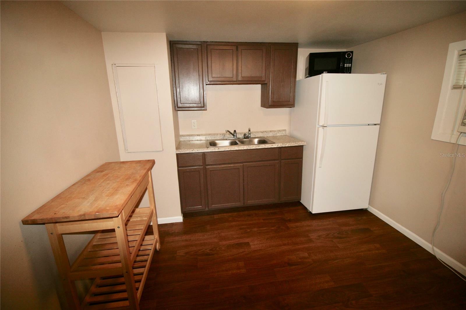 Property Photo: 11730 U.s. Highway 92 E FL 33584