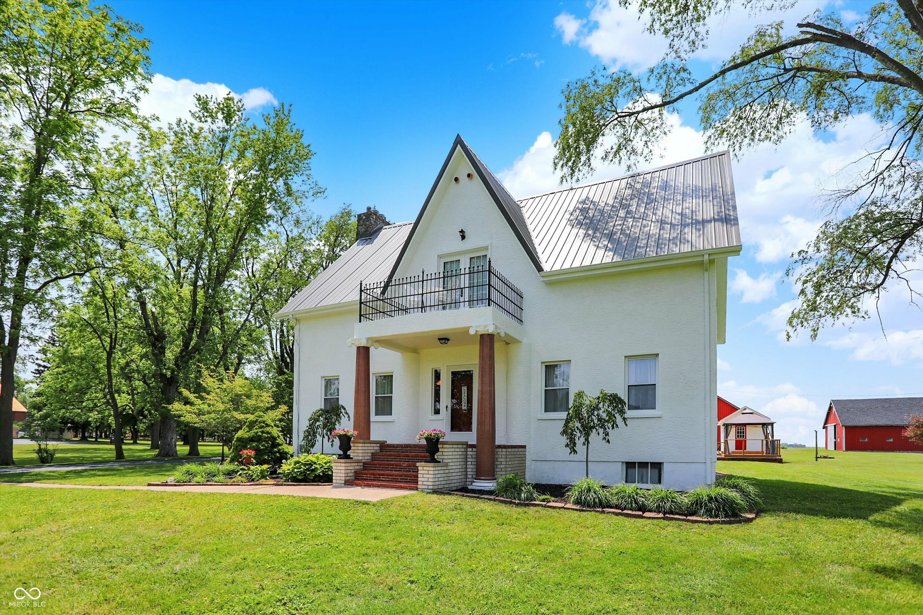 Property Photo: 1926 S Jackson Street IN 46041