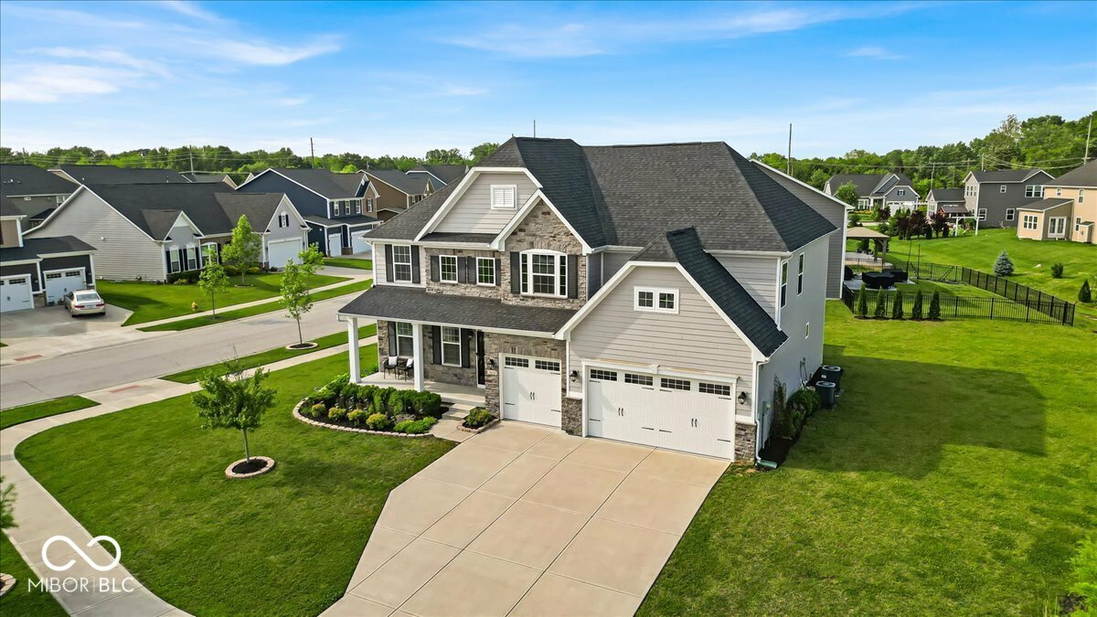 Property Photo:  4416 Eaglecrest Place  IN 46077 