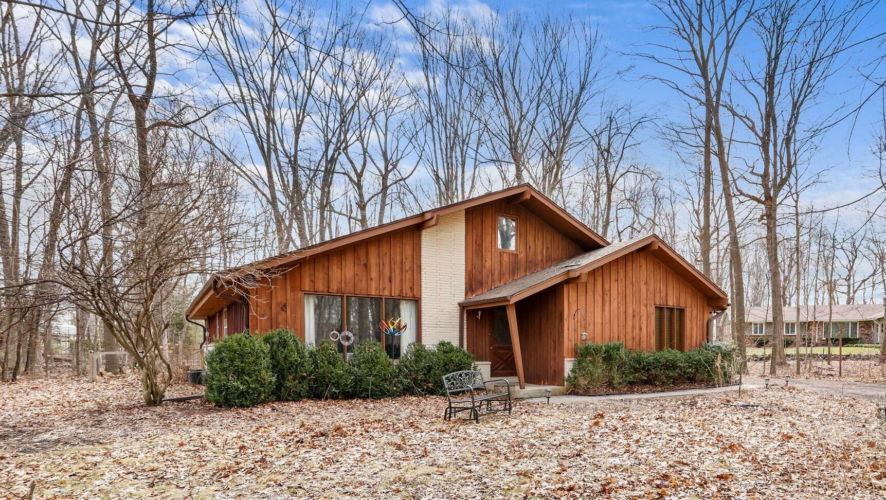 Property Photo: W209n13470 Robinhood Dr WI 53076