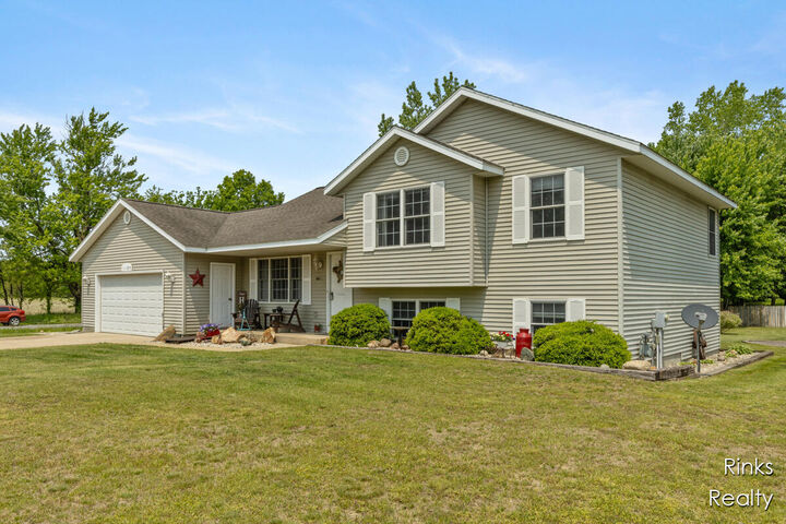 11185 Stanton Street  West Olive MI 49460 photo