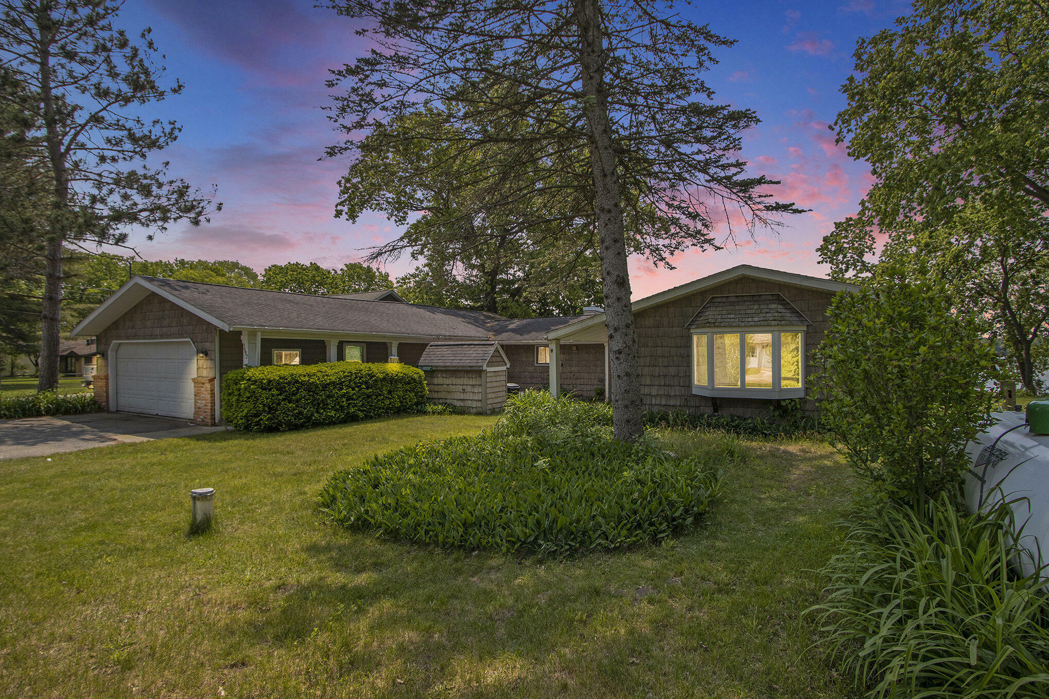 Property Photo:  3992 Grandview Avenue  MI 49010 