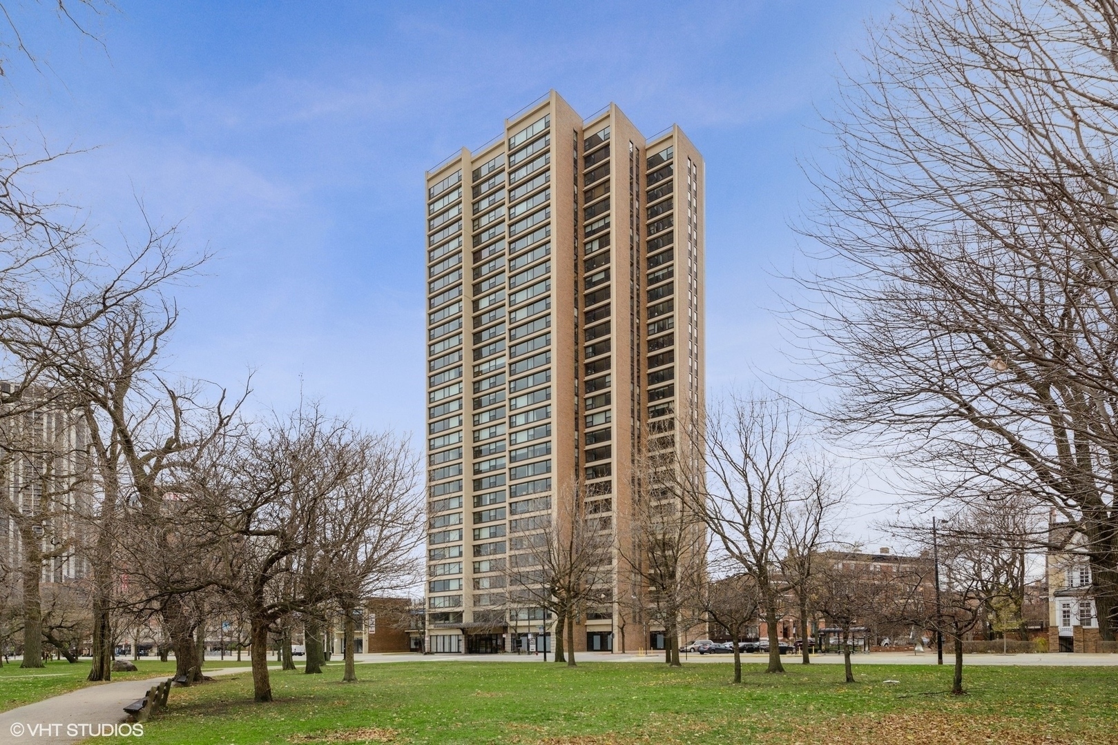 Property Photo: 1850 N Clark Street 1608 IL 60614