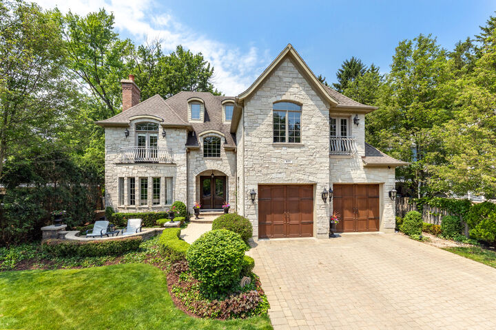 655 Thornwood Drive  Naperville IL 60540 photo