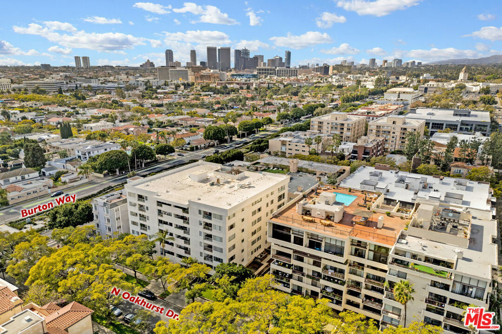 Property Photo:  321 N Oakhurst Drive 203  CA 90210 