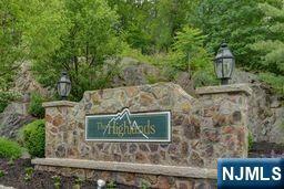 158 Mountainside Drive  Pompton Lakes NJ 07442 photo