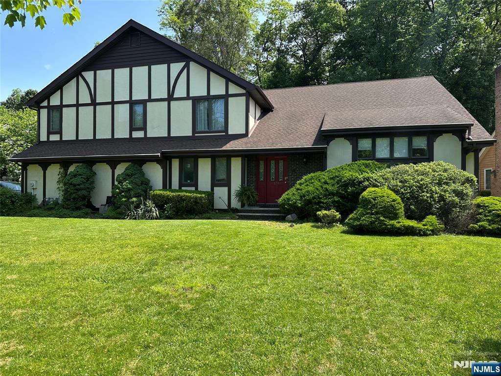 Property Photo:  570 Mill Run  NJ 07652 