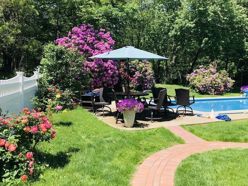 Property Photo:  5 Lauren Ln  MA 02035 