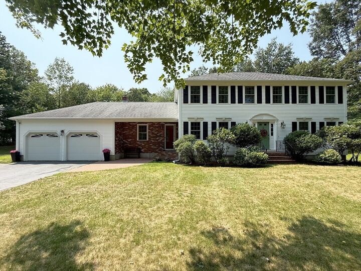 5 Lauren Ln  Foxboro MA 02035 photo