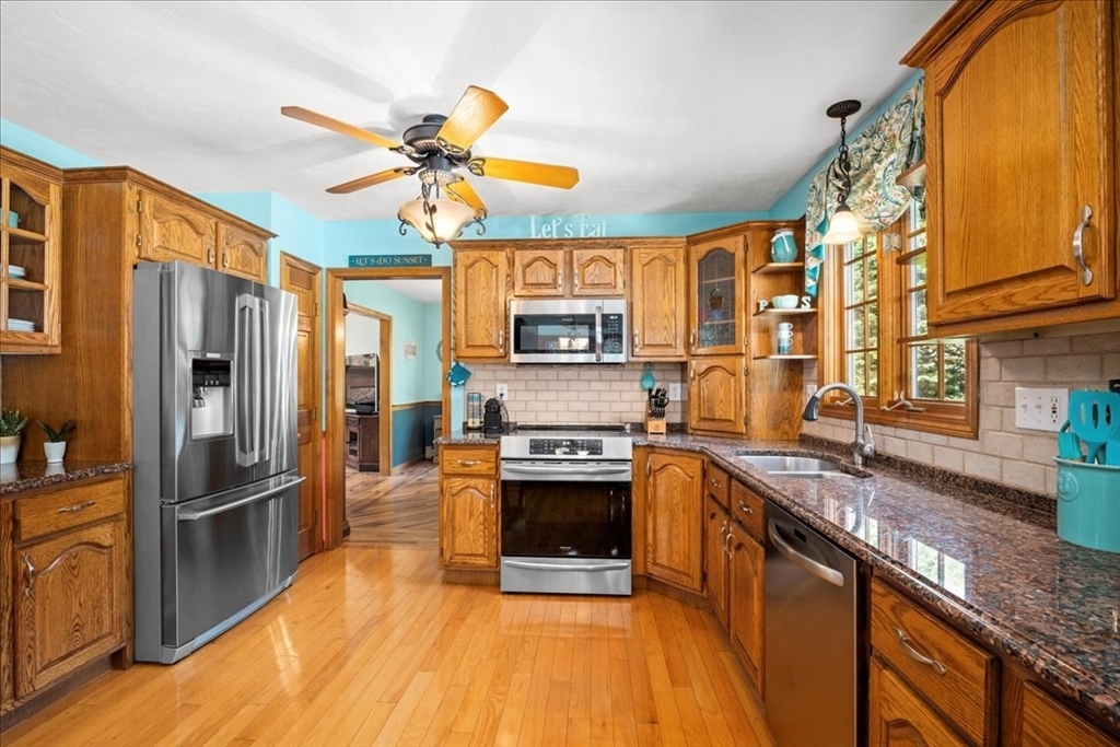 Property Photo: 27 Crestview Dr MA 01569