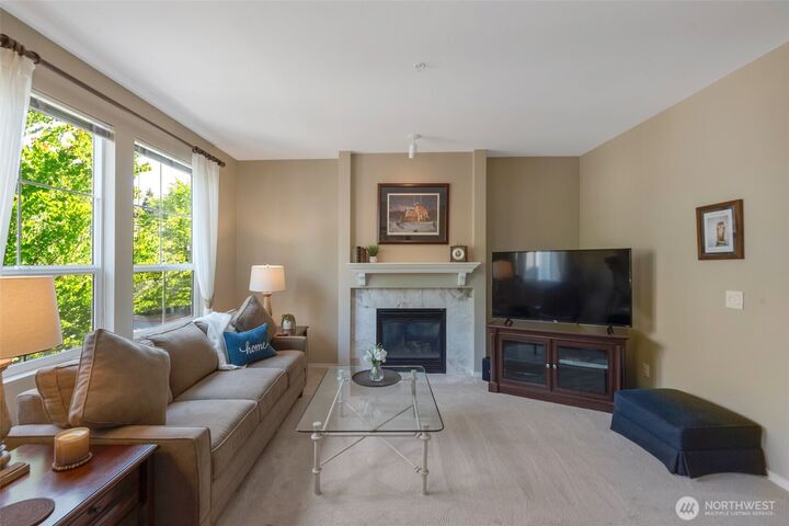 Property Photo: 23777 SE 52nd Lane WA 98029