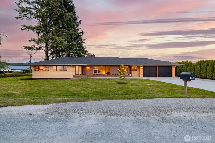 5775  Capricorn Lane  Bow WA 98232 photo