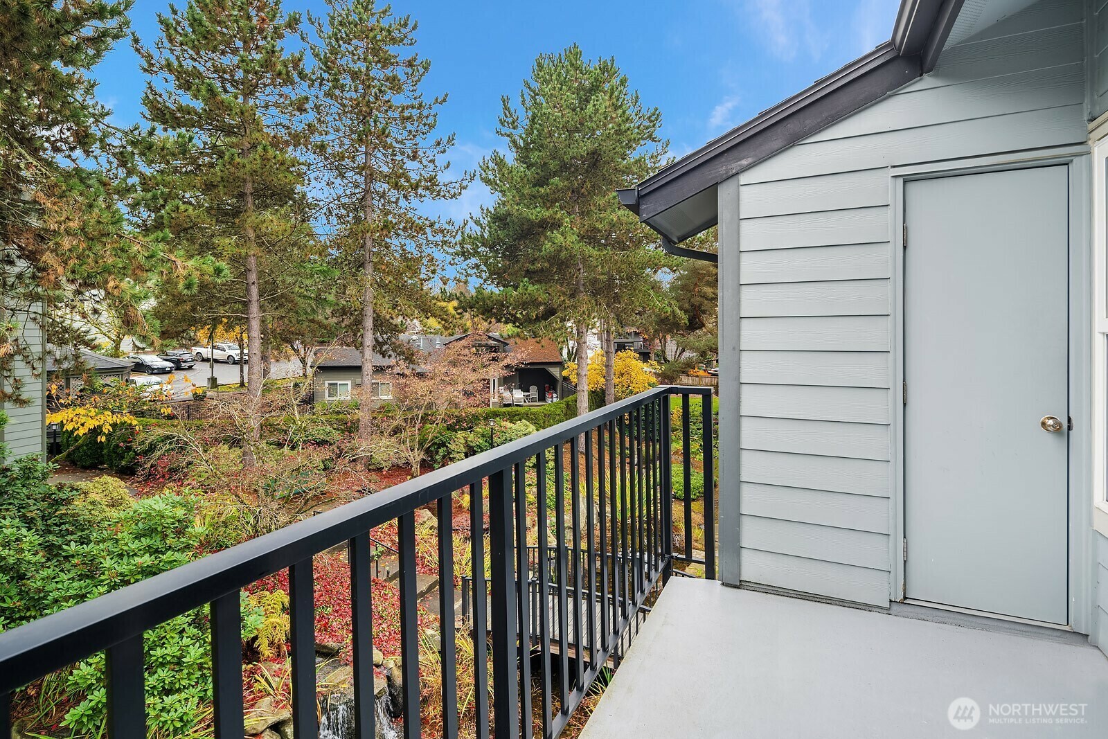 Property Photo: 11113 NE 125th Lane E-319 WA 98034