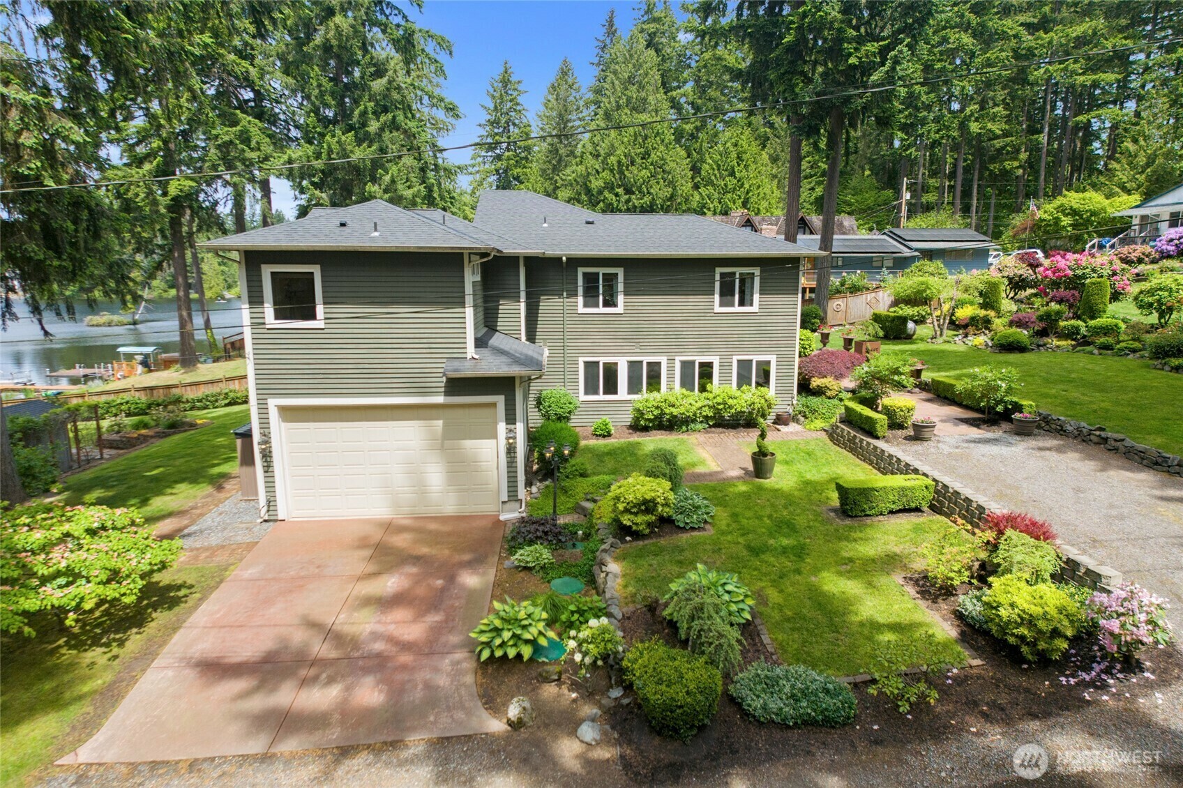 Property Photo: 35449 34th Avenue S WA 98001