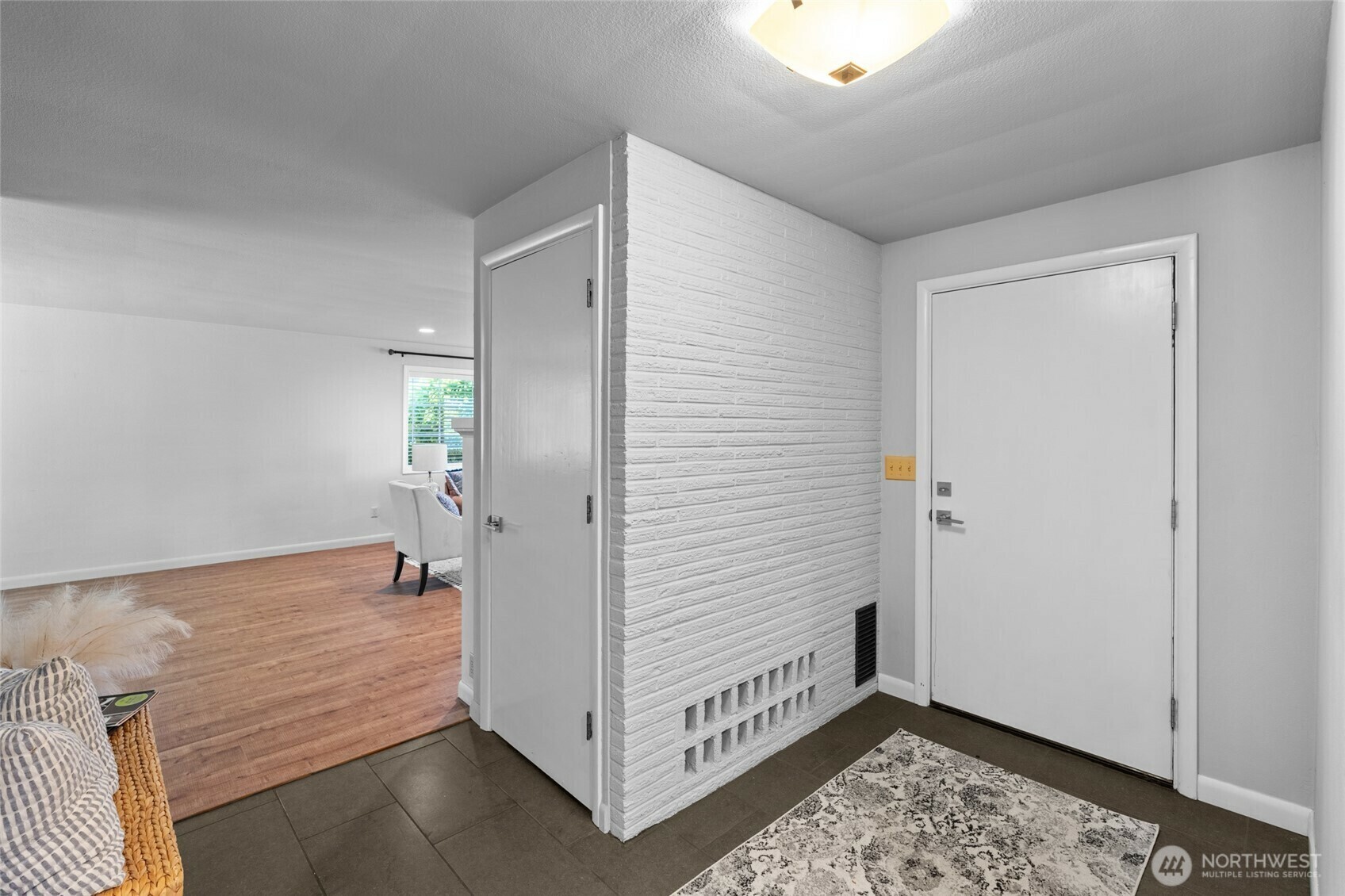 Property Photo: 1484 SW Snively Avenue WA 98532