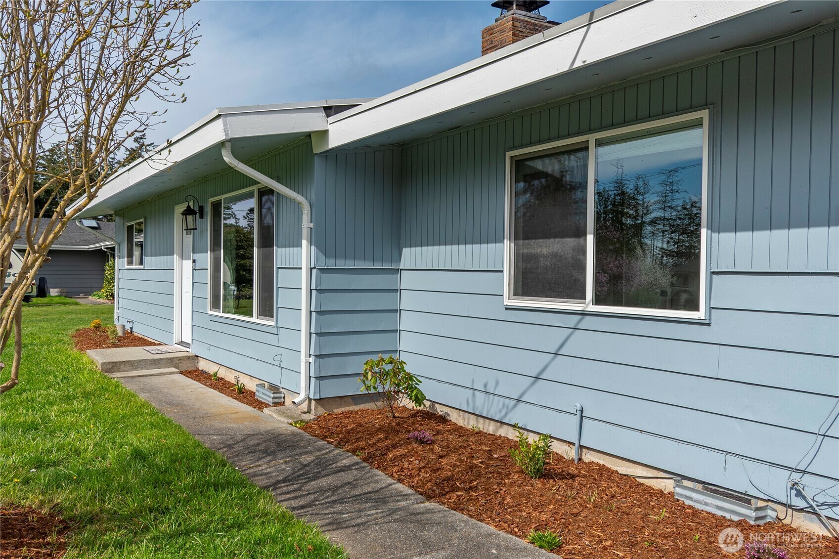 Property Photo: 1104 Wildwood Drive WA 98277
