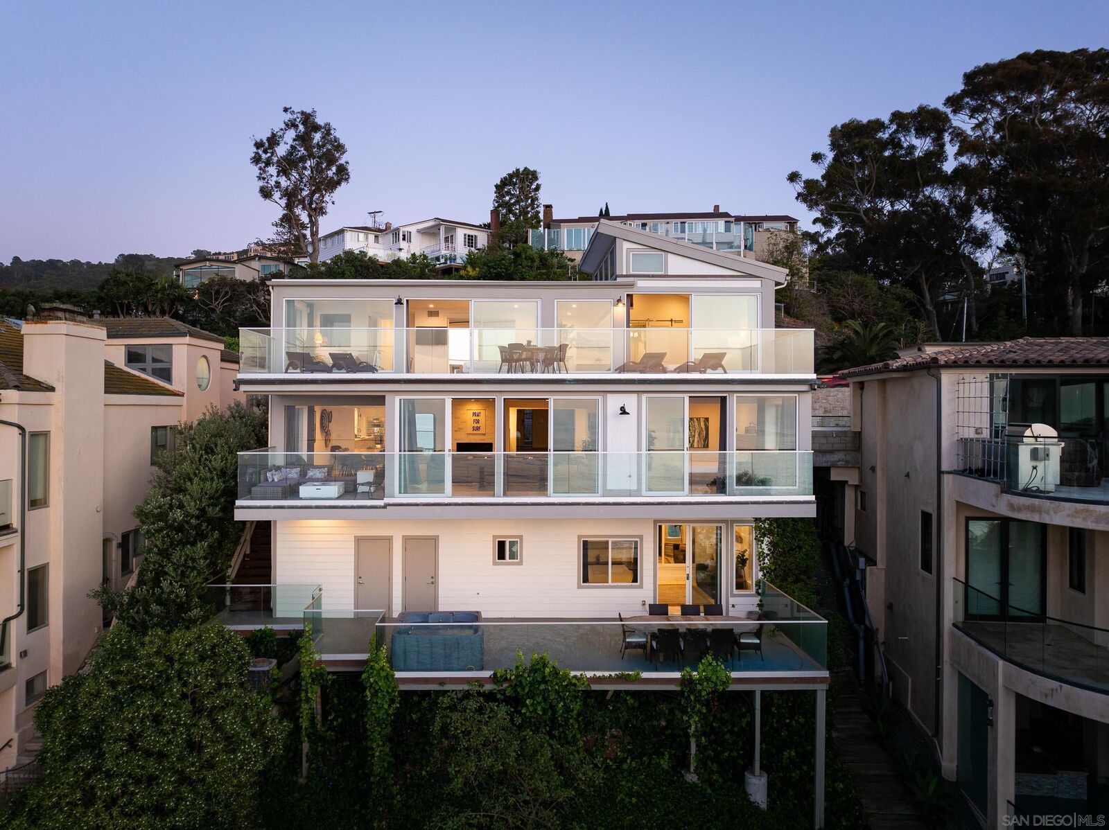 Property Photo:  1624 Torrey Pines Rd  CA 92037 