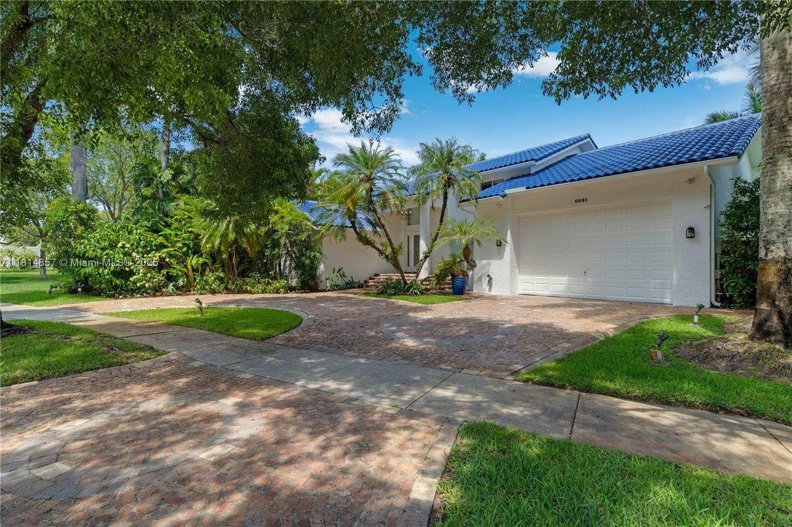 6681 SW 155th Ave  Miami FL 33193 photo