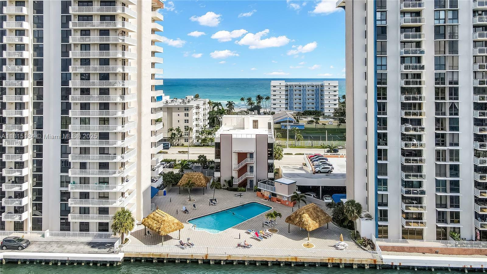 Property Photo: 1600 S Ocean Dr 7B FL 33019