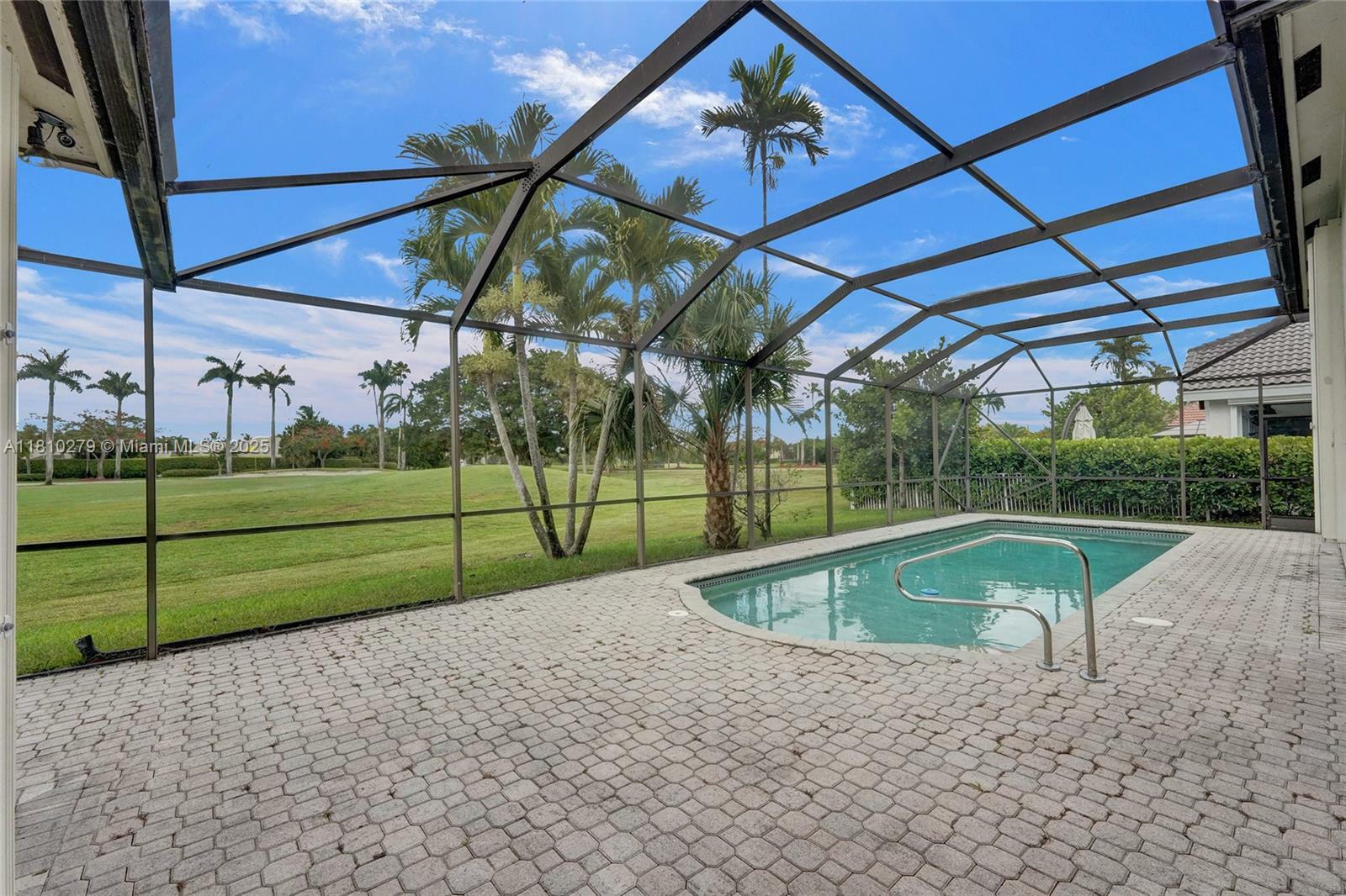 Property Photo: 1463 SW 156th Way FL 33027