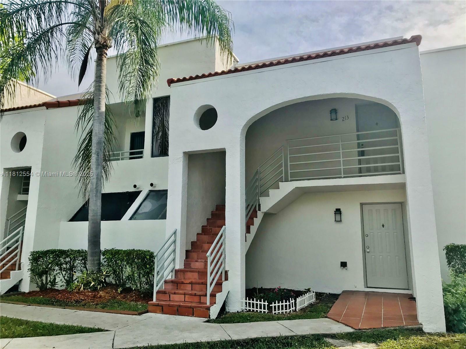 Property Photo: 3564 Magellan Cir 213-1 FL 33180