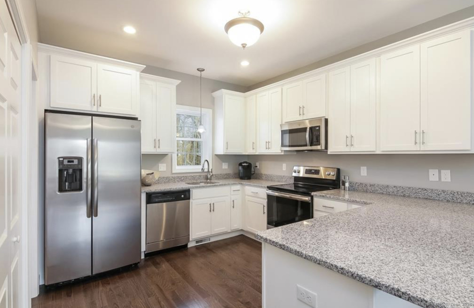 Property Photo: 35 Ringgold Street 101 CT 06119
