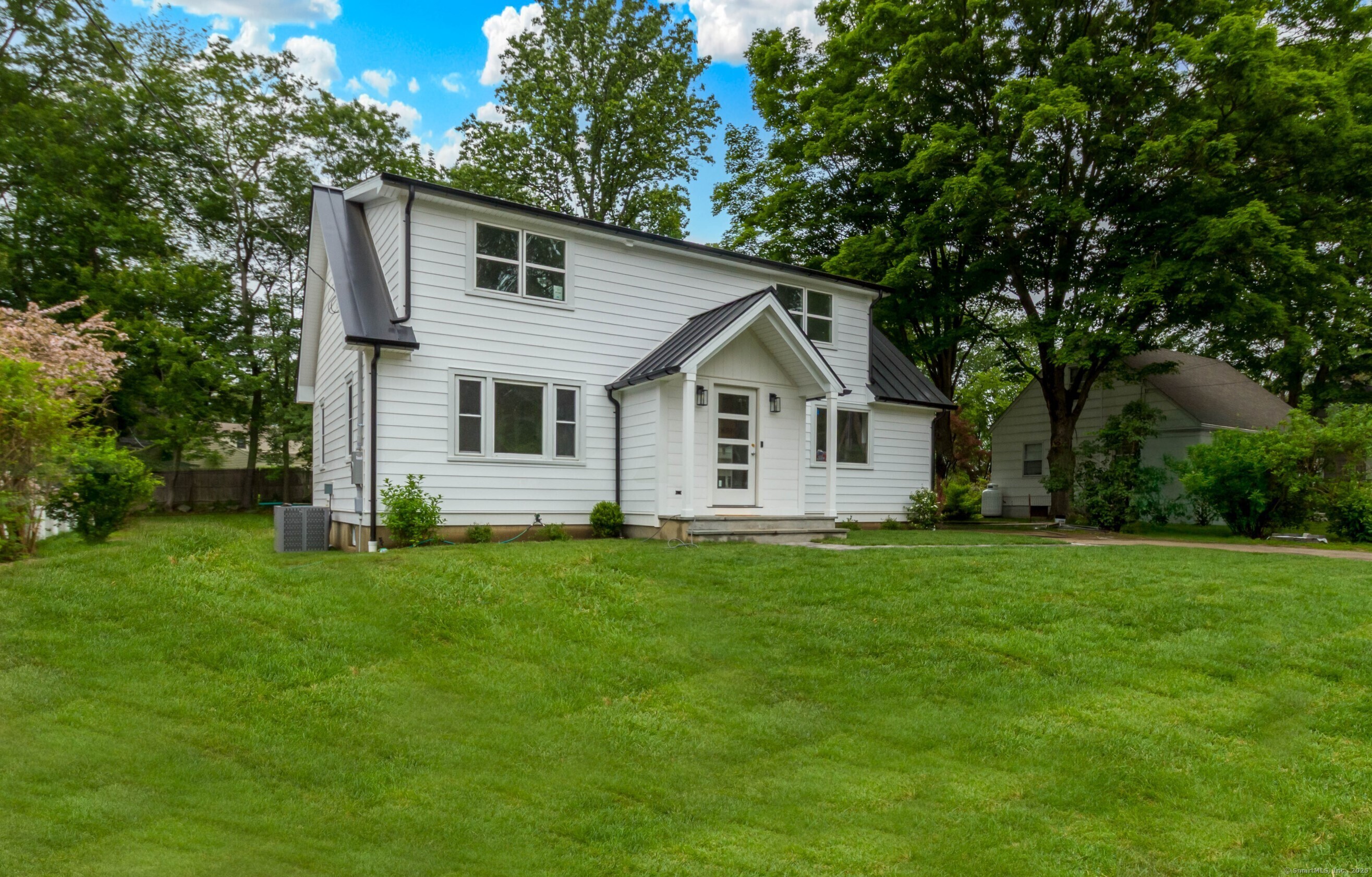 205 Szost Drive  Fairfield CT 06824 photo