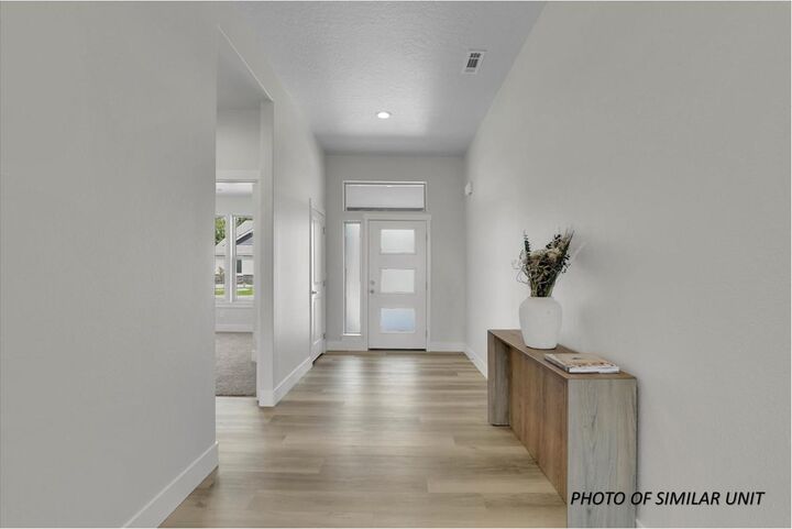 Property Photo: 1109 - Unit 22 N Country Club Dr Unit 22 WA 99006