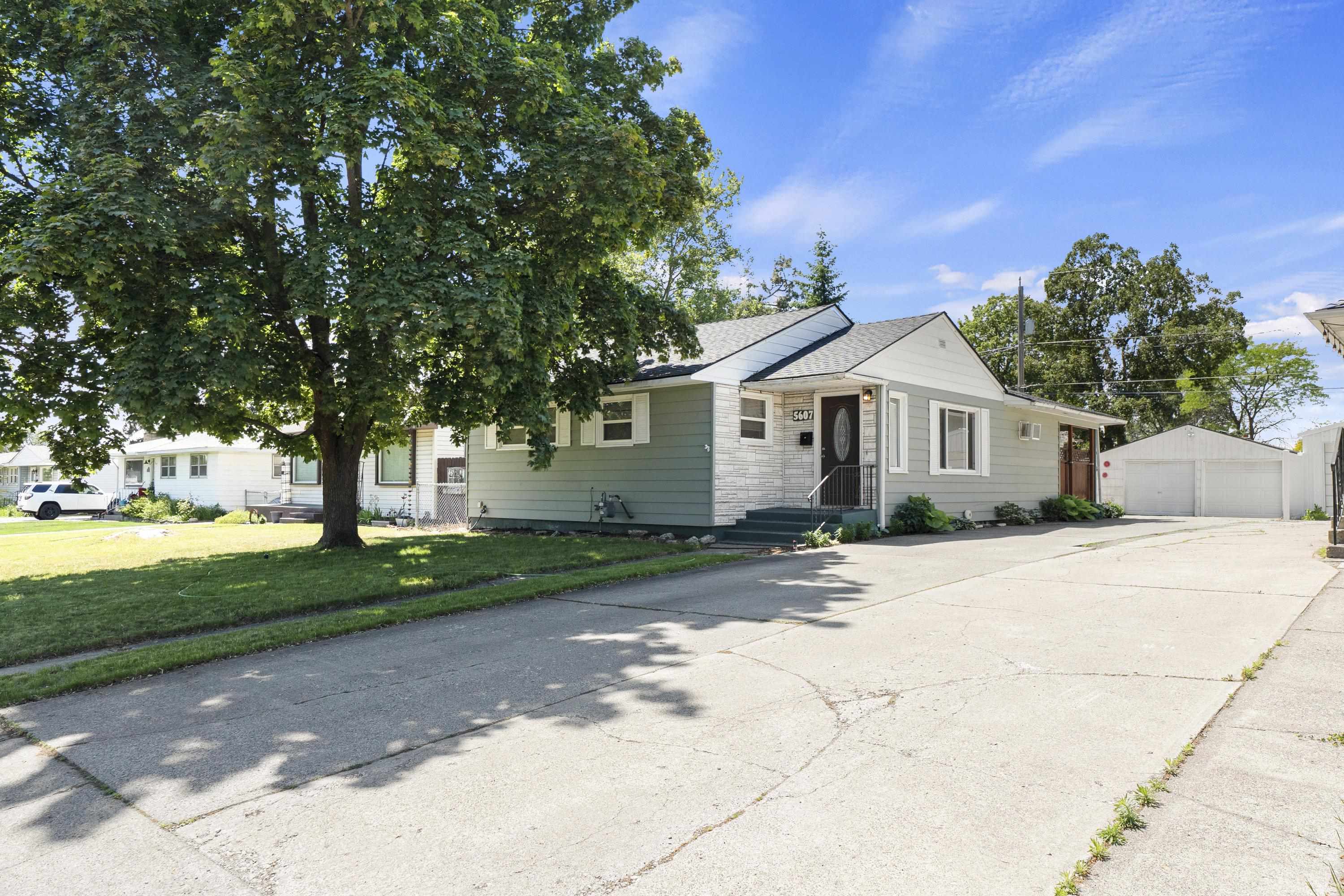 Property Photo:  5607 N Elgin St  WA 99205 