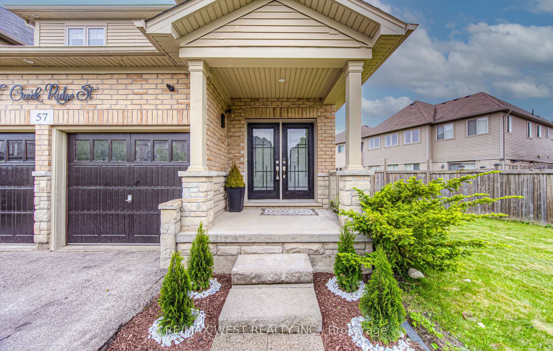 Property Photo:  57 Creek Ridge Street  ON N2R 0B6 