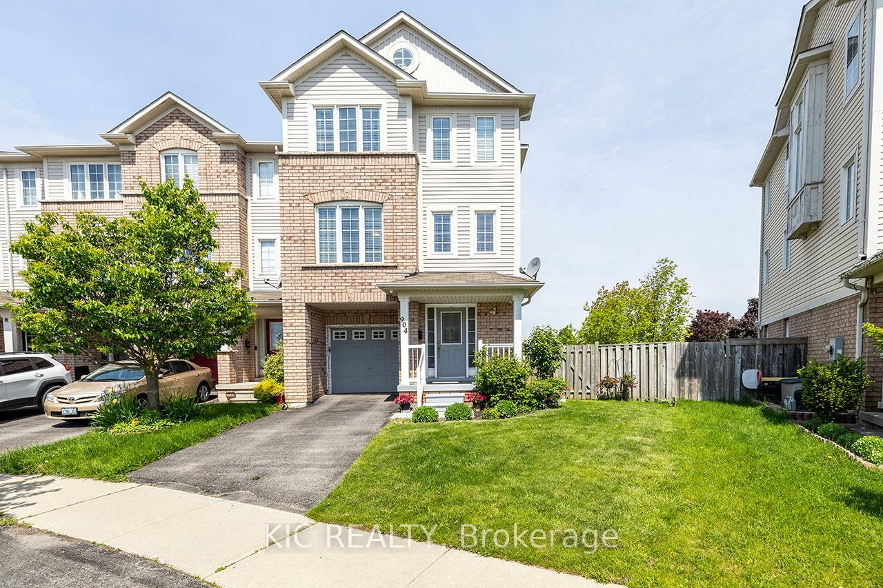 Property Photo: 904 Bourne Crescent ON L1H 8X5