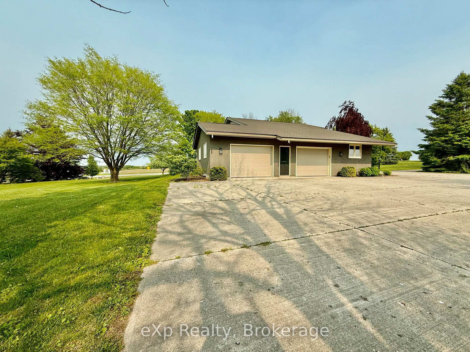 Property Photo: 93 Sideroad 40 N/A ON N0G 2J0
