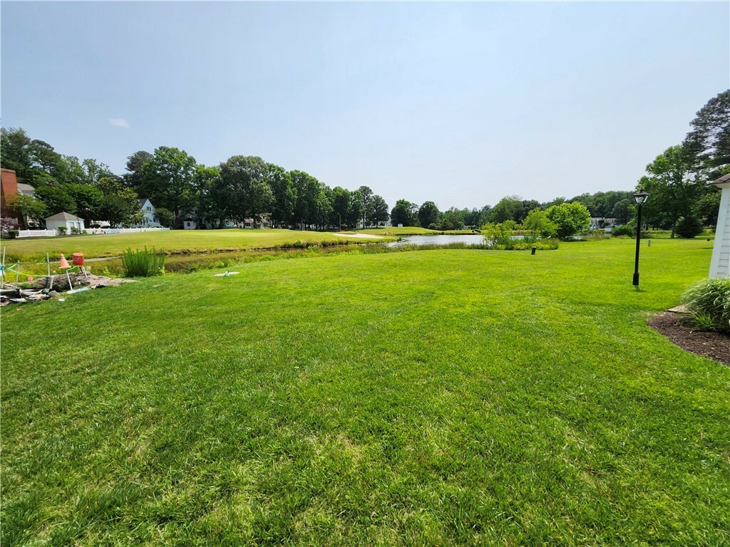 Property Photo: 201 Dogleg VA 20188