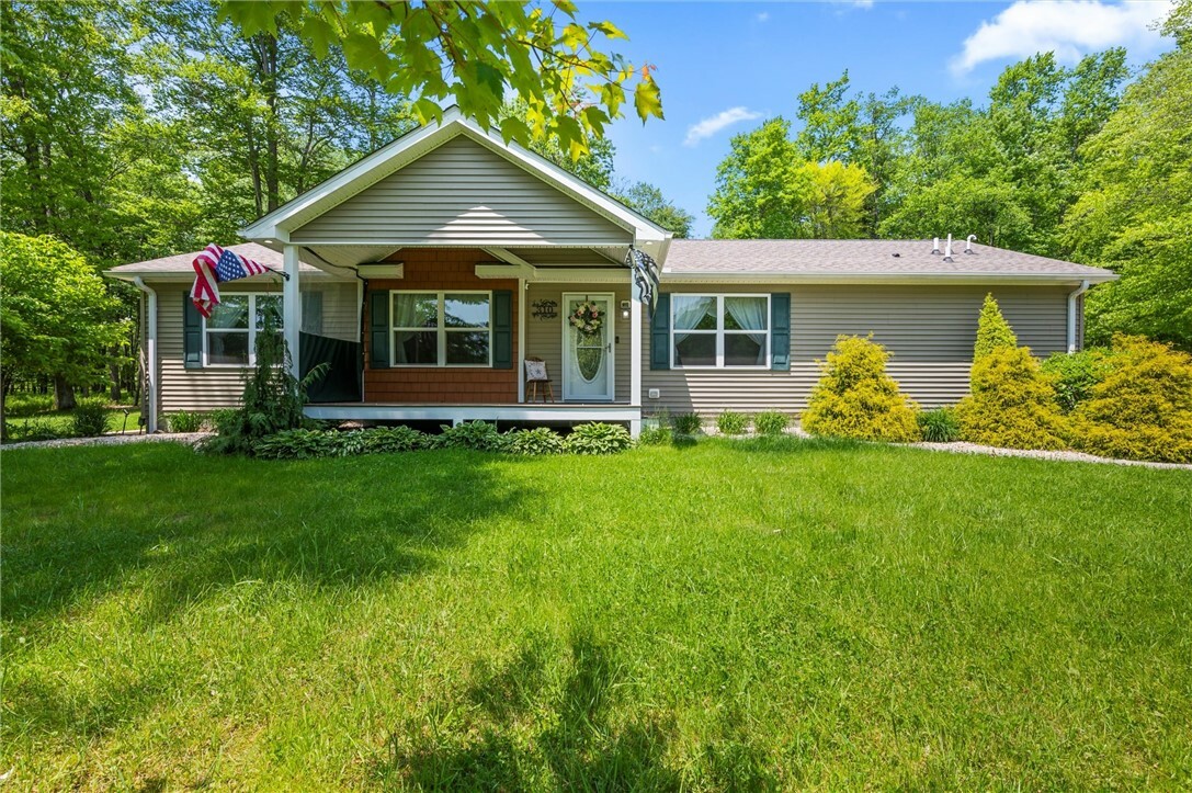 Property Photo: 310 Laurel Lane PA 16233