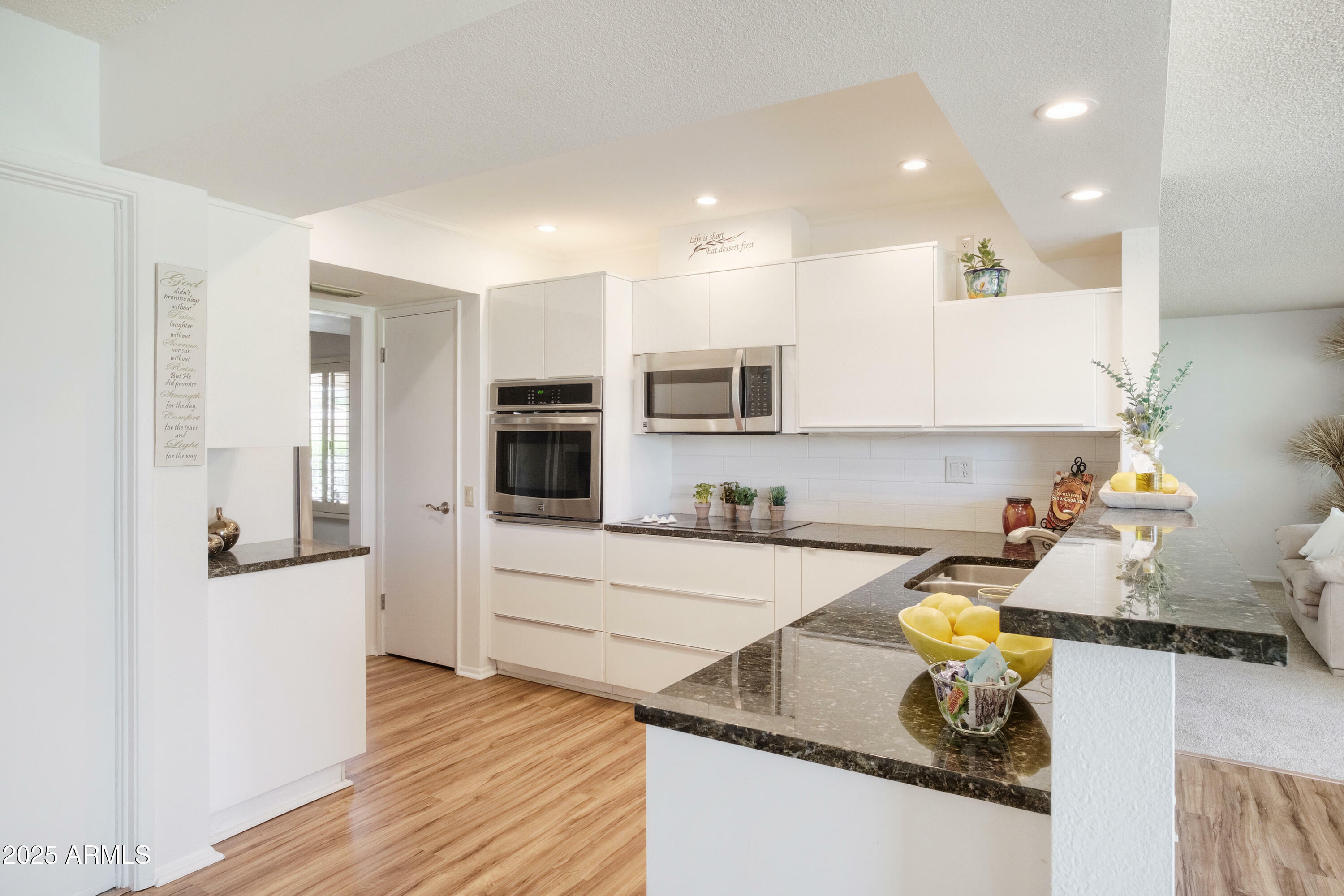 Property Photo: 19030 N Signal Butte Circle AZ 85373