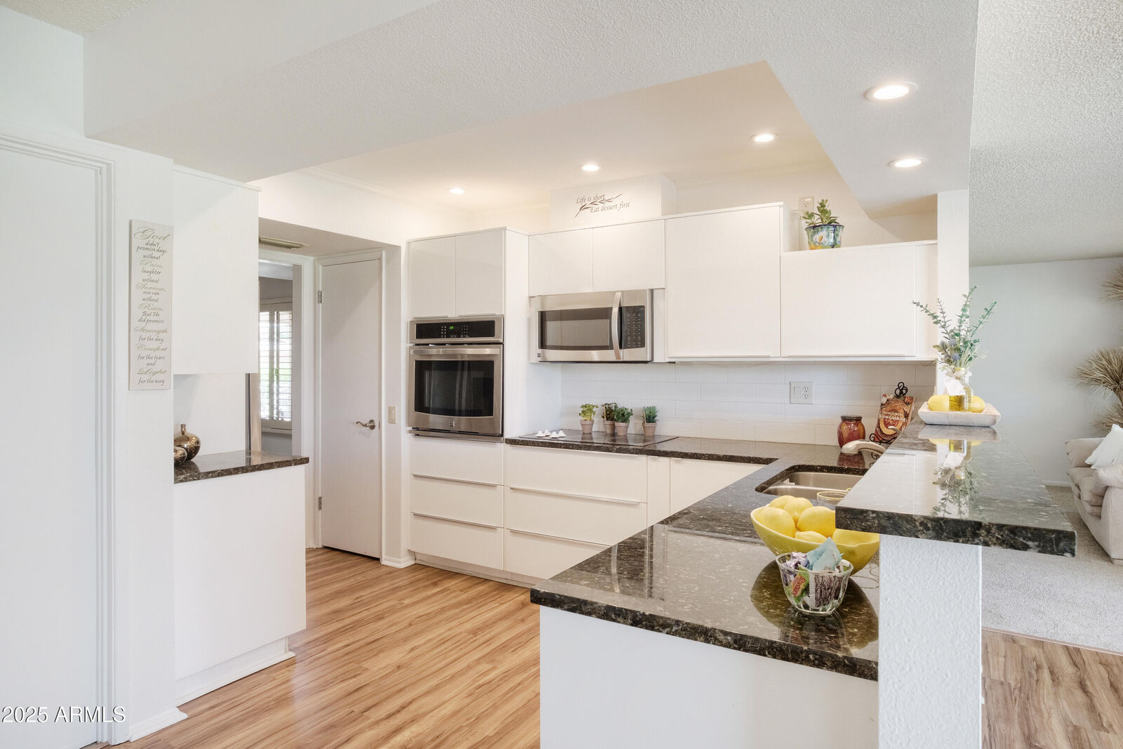 Property Photo:  19030 N Signal Butte Circle  AZ 85373 