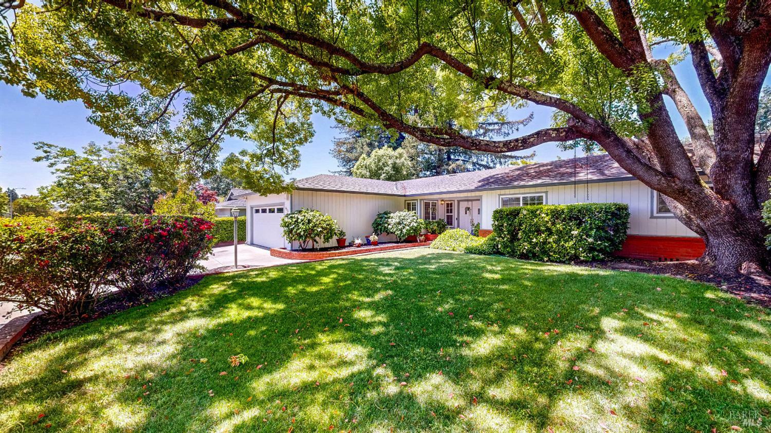 Property Photo: 4921 Stonehedge Drive CA 95405