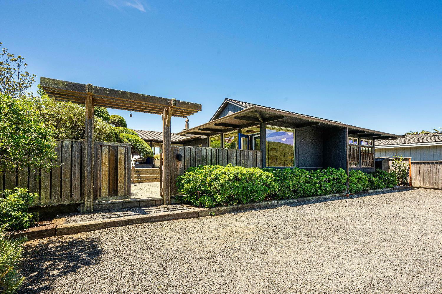 Property Photo: 156 Seadrift Road CA 94970