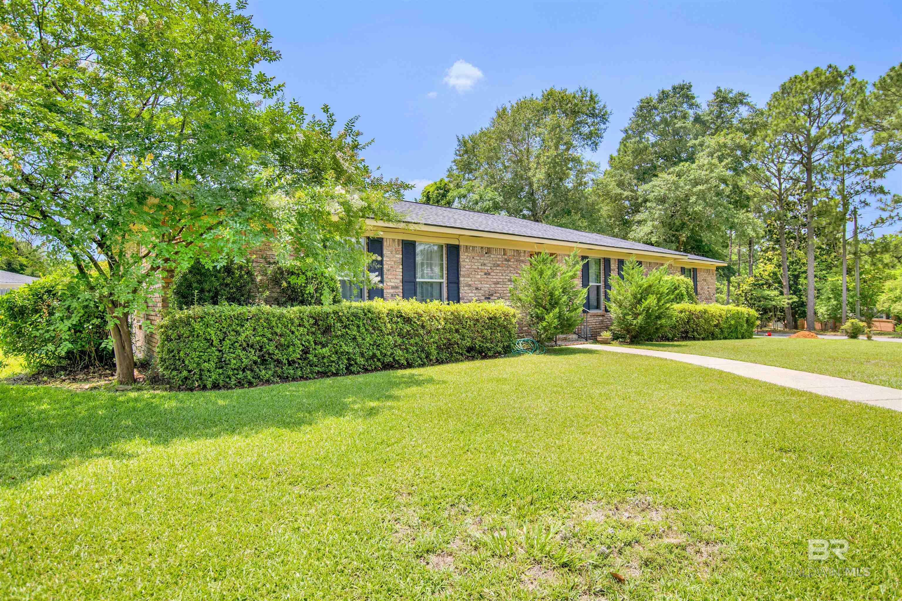 Property Photo:  1 Village Main  AL 36527 